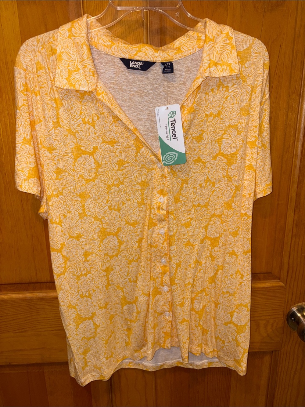 Lands' End light Orange and White Floral Short-Sleeve Button-Down Shirt